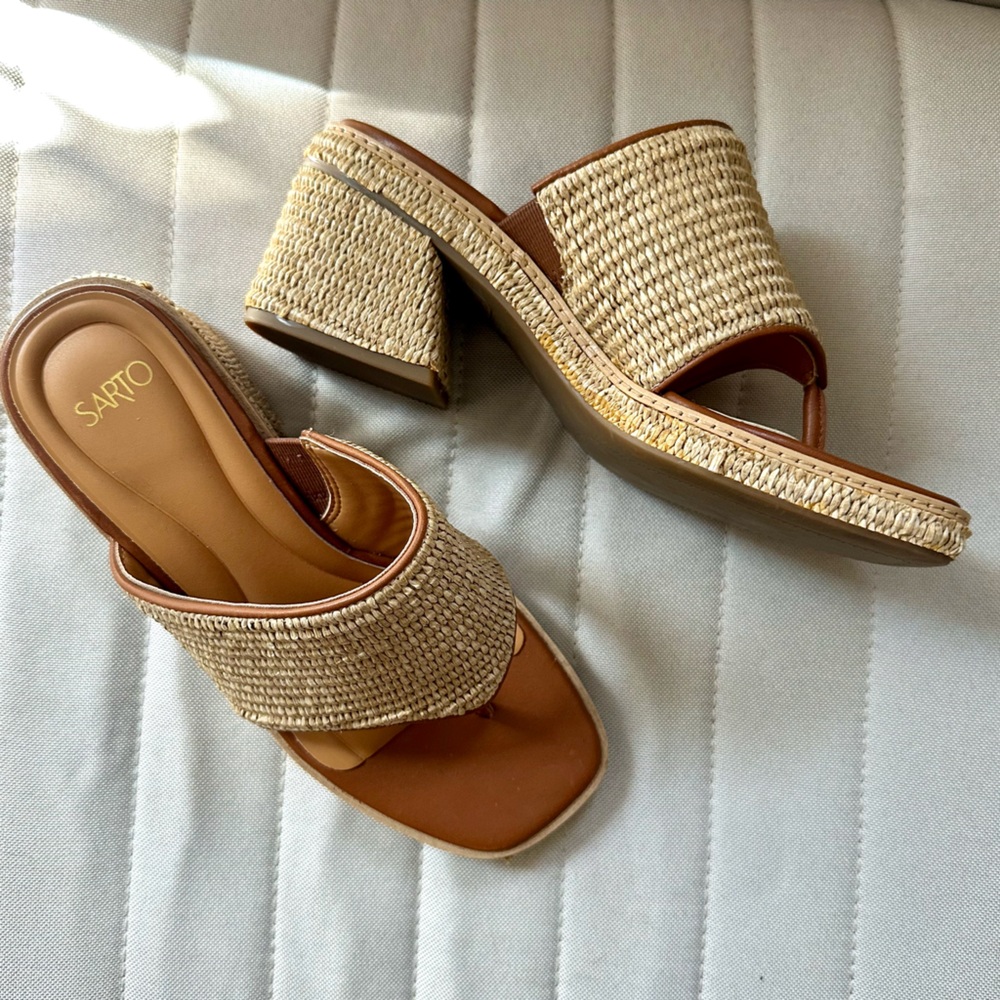 SARTO‎ • Ferrara Platform Sandal in Natural